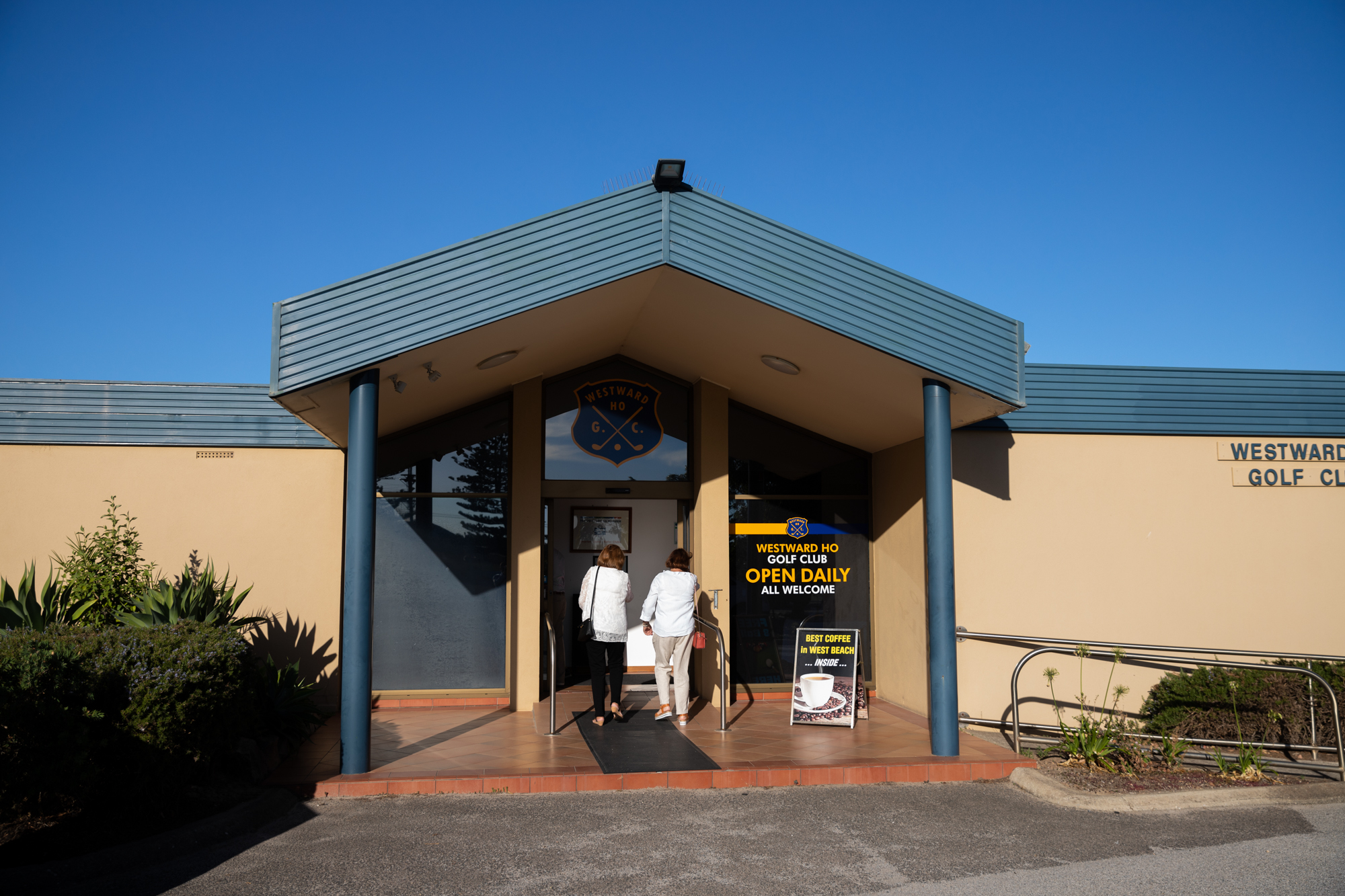 westward ho golf club clubhouse adelaide